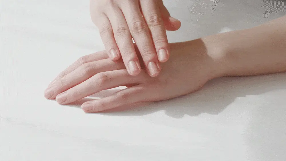 [윤기.수분감 연출] 차홍 샤이니 포마드 80ml 상세페이지 7